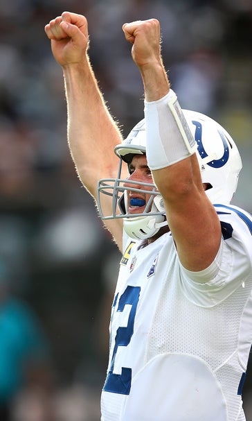 Luck's comeback season gives Colts momentum heading into bye